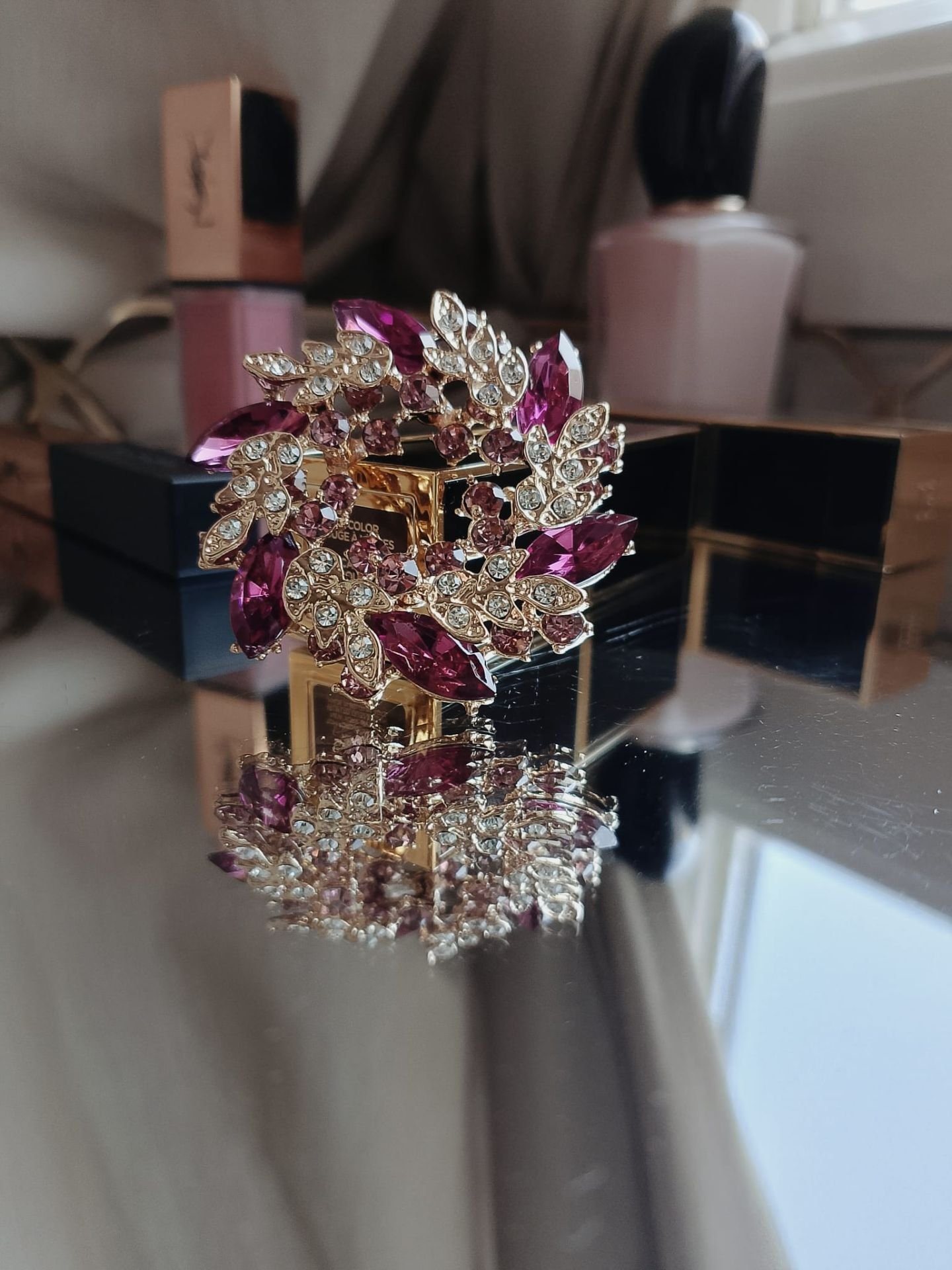 Broszka okrągła korona księżycowy blask Fuksja - 3