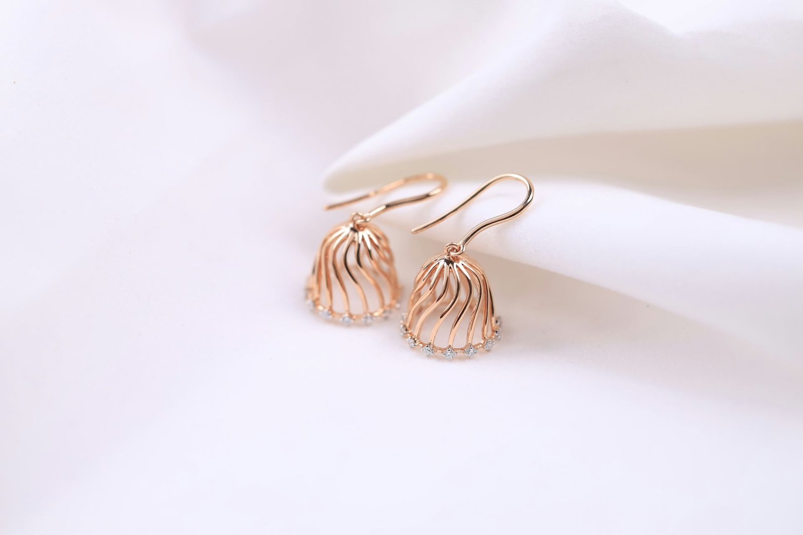 Kolczyki srebrne – ponadczasowa elegancja na każdą okazję - Kolczyki - Maryam Prinz