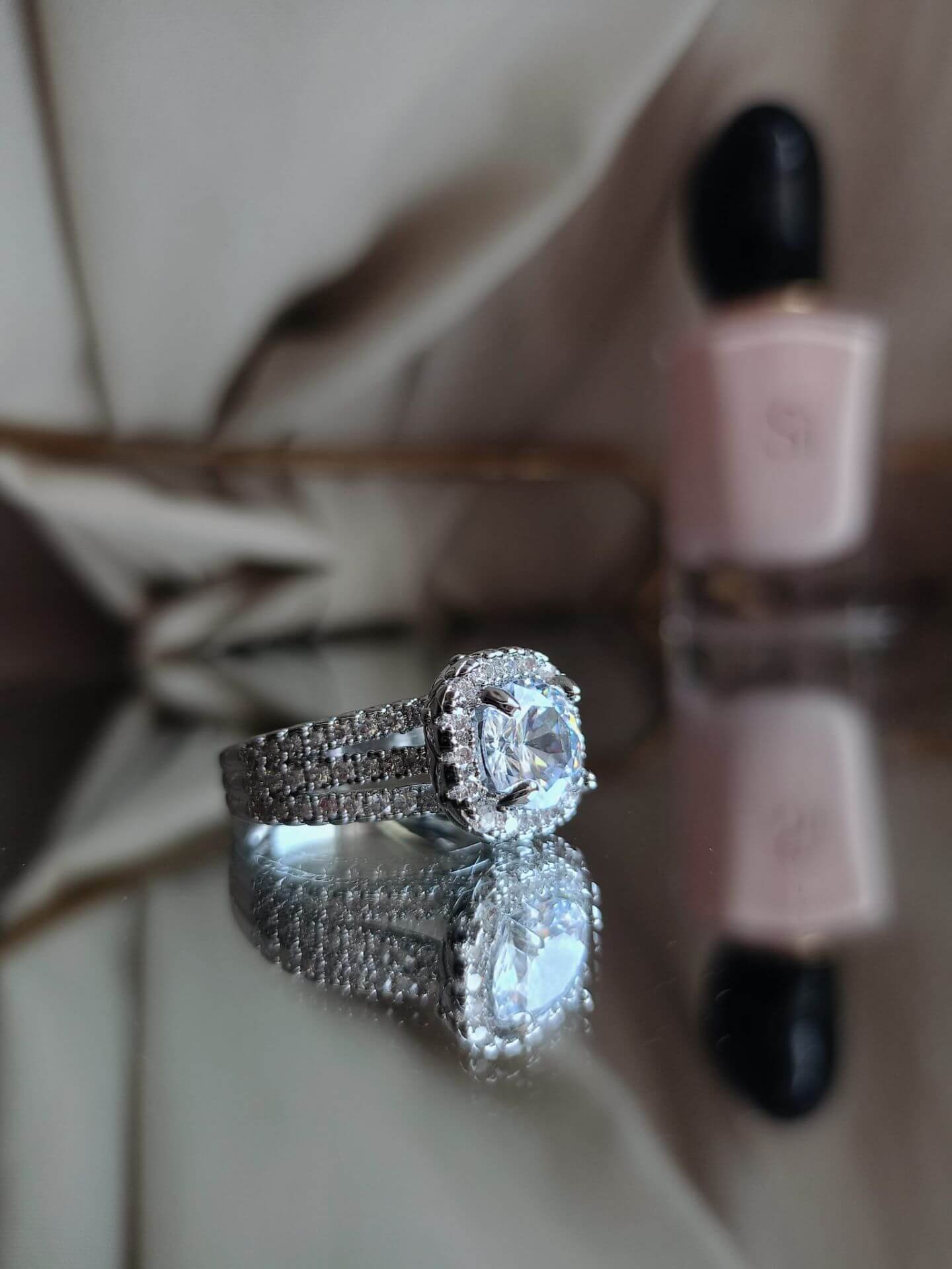 Pierścionek bogato zdobiony kamieniami silver 3