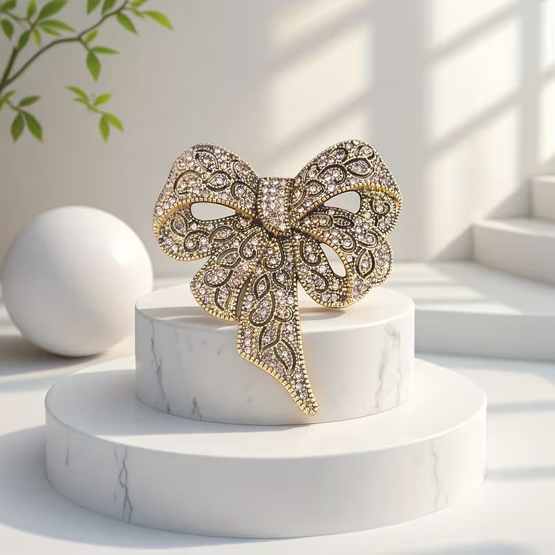 Broszka w kształcie kokardy