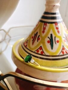 Pierścionek z dużym kamieniem nocny spacer 1