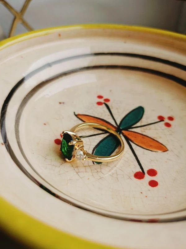 Pierścionek z dużym kamieniem nocny spacer 2