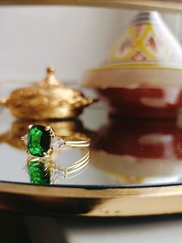 Pierścionek z dużym kamieniem nocny spacer 3