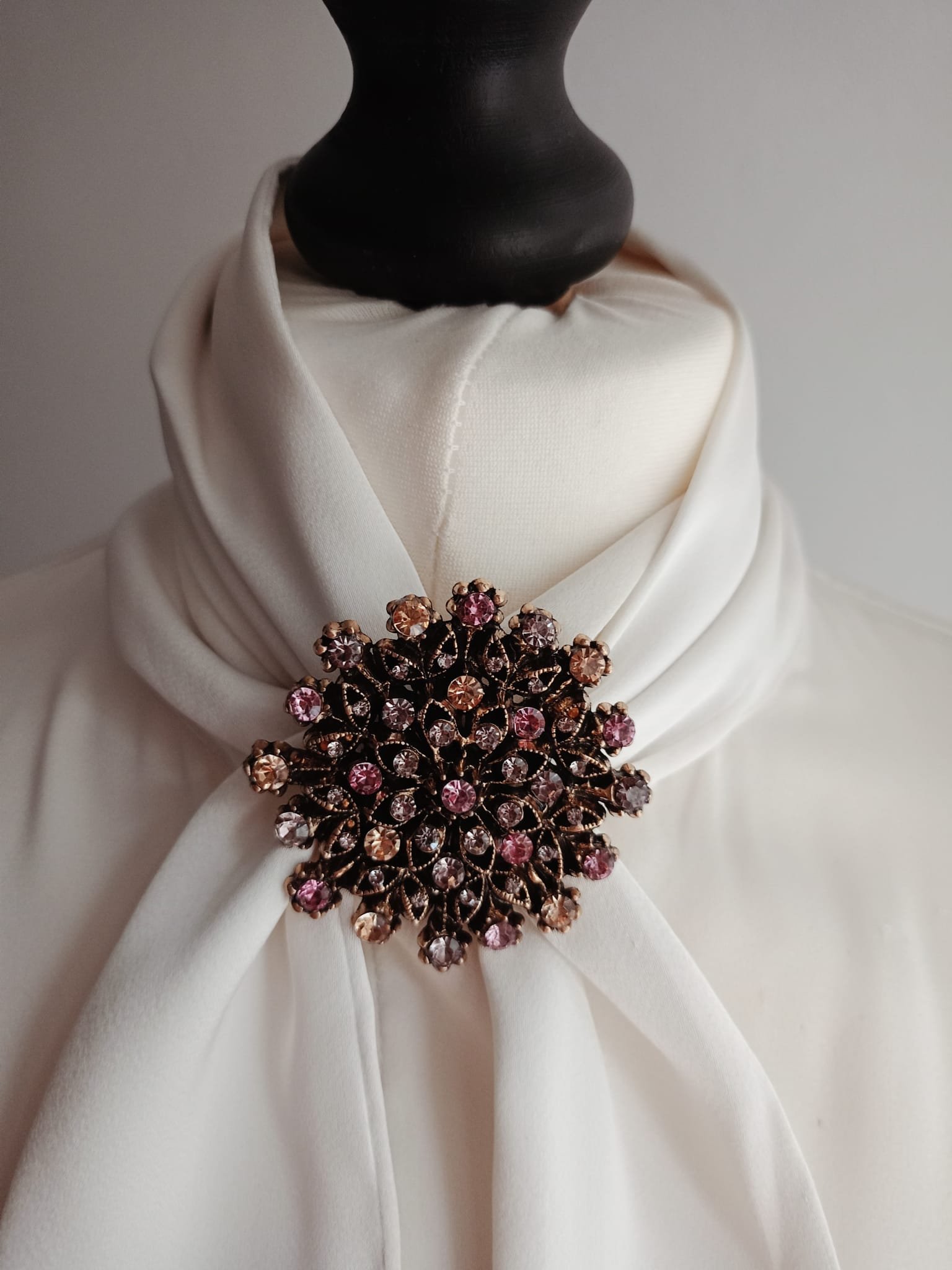 Broszka Kwiat Elegancka Ozdoba do Sukienki - 2