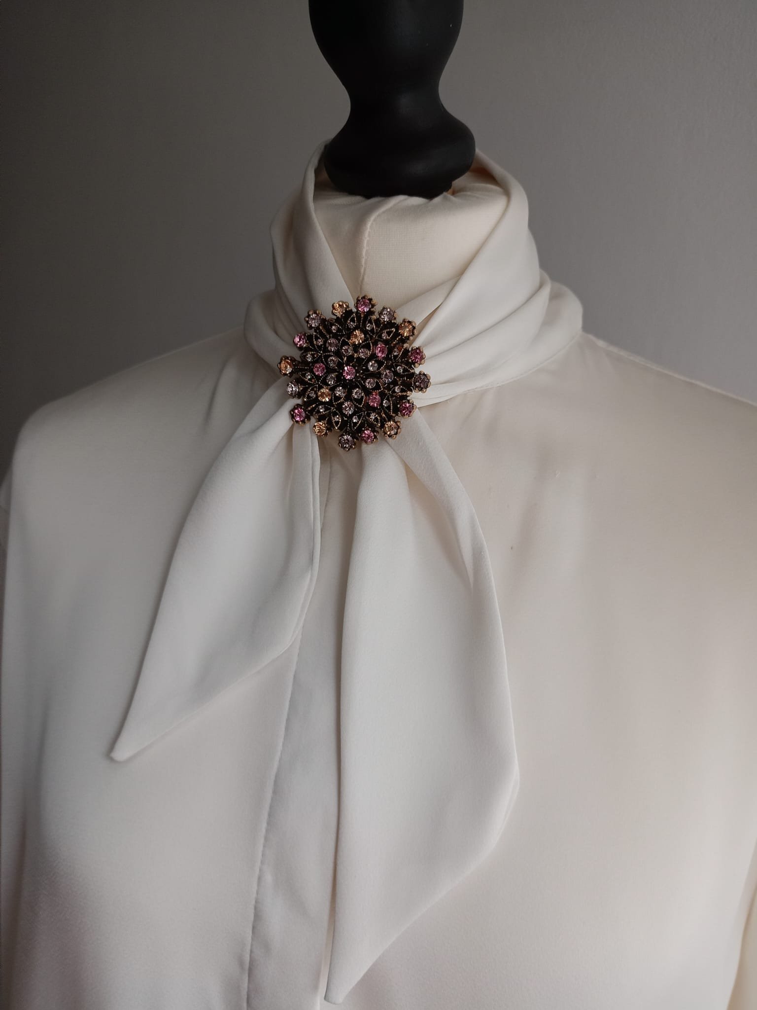 Broszka Kwiat Elegancka Ozdoba do Sukienki - 3