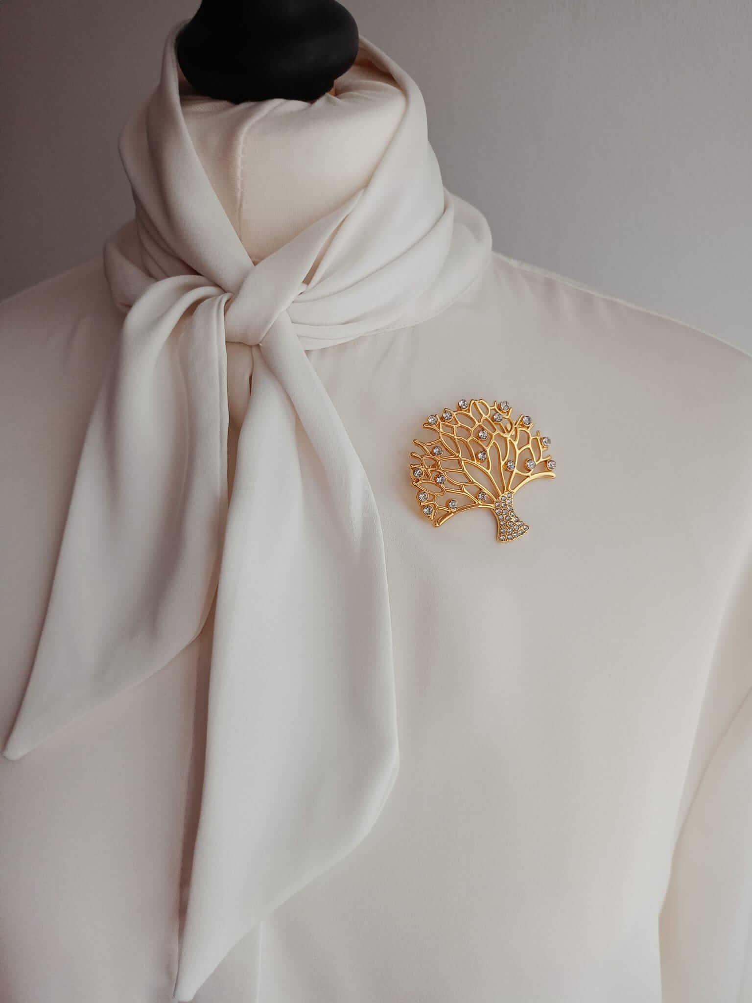 Broszka Drzewo z Cyrkoniami Modny Dodatek do Stylizacji - Biały - 5