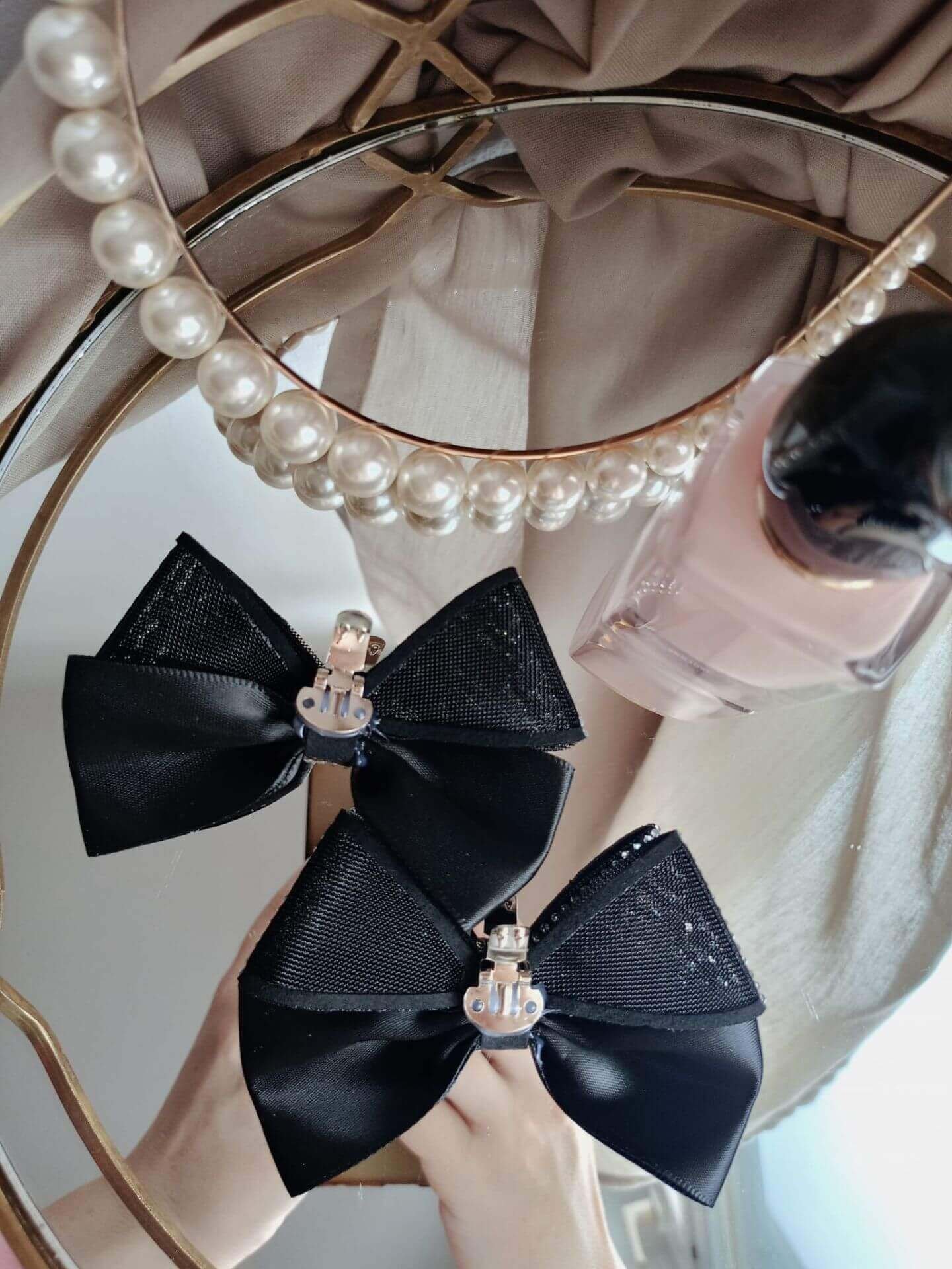 Broszki do butów z cyrkoniami – elegancja i blask w każdym kroku - 4