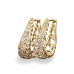 Kolczyki owalne z cyrkoniami – efektowny akcent na specjalne okazje