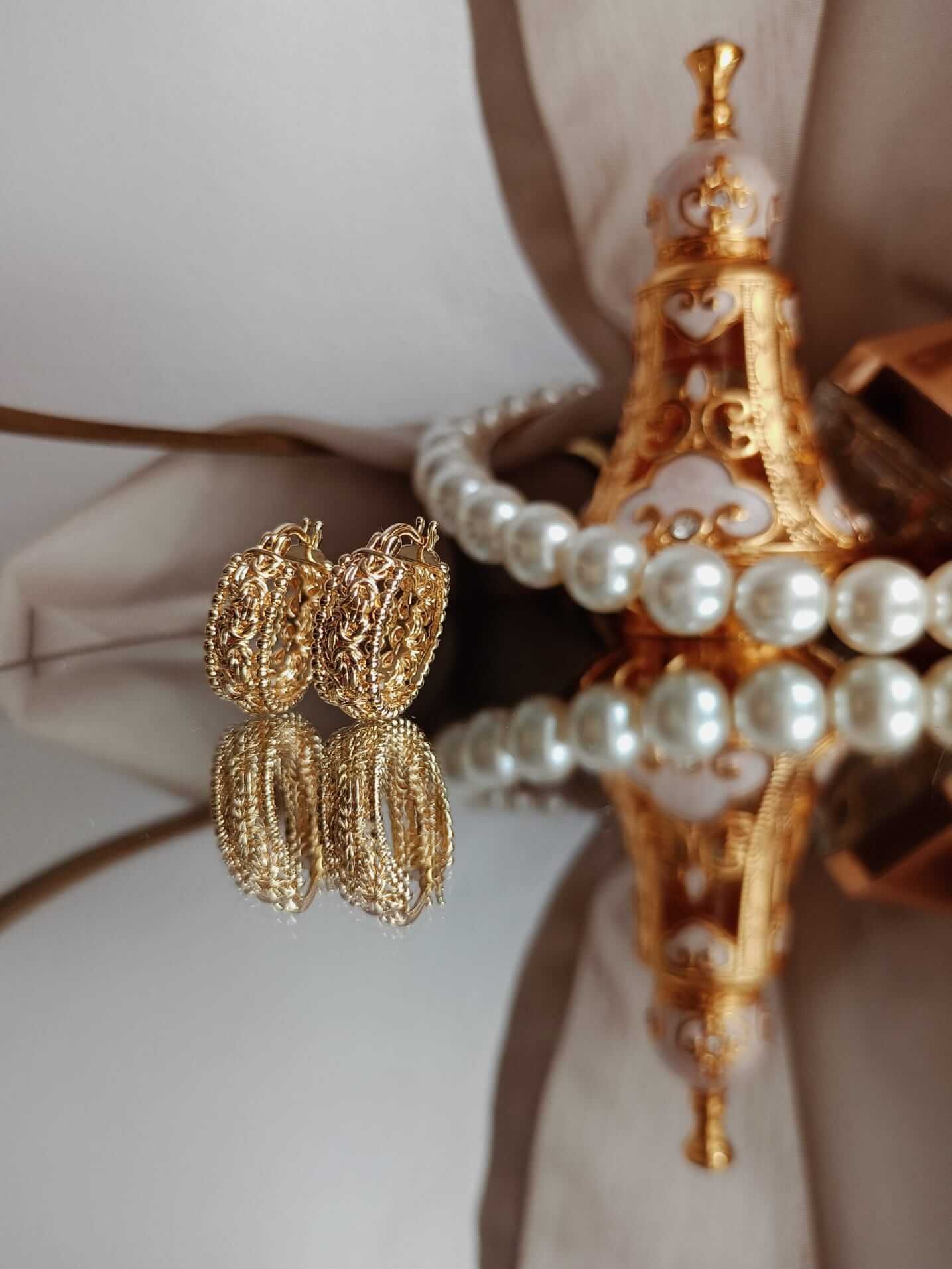 Kolczyki okrągłe – ponadczasowa elegancja i delikatny blask - 3