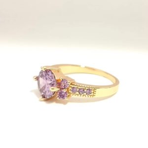 Pierścionek damski – subtelny dodatek do każdej stylizacji