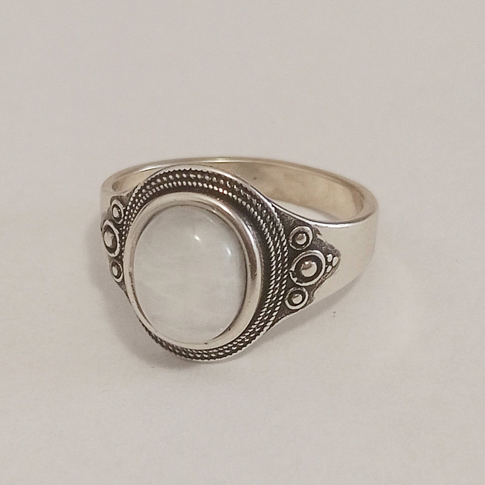 Pierścionek boho posrebrzany – styl inspirowany naturą - Biały, 17 (18,1 mm) - Pierścionki - Maryam Prinz