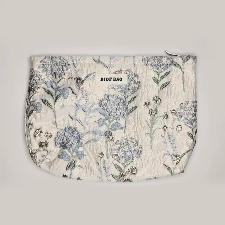 Kosmetyczka w kwiaty inspirowana stylem vintage i boho - Kosmetyczki - Maryam Prinz